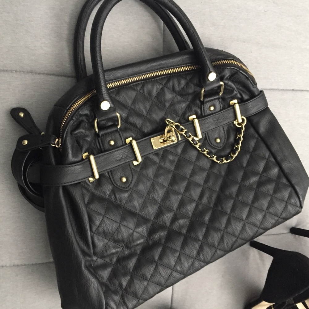 Black Steve Madden Purse